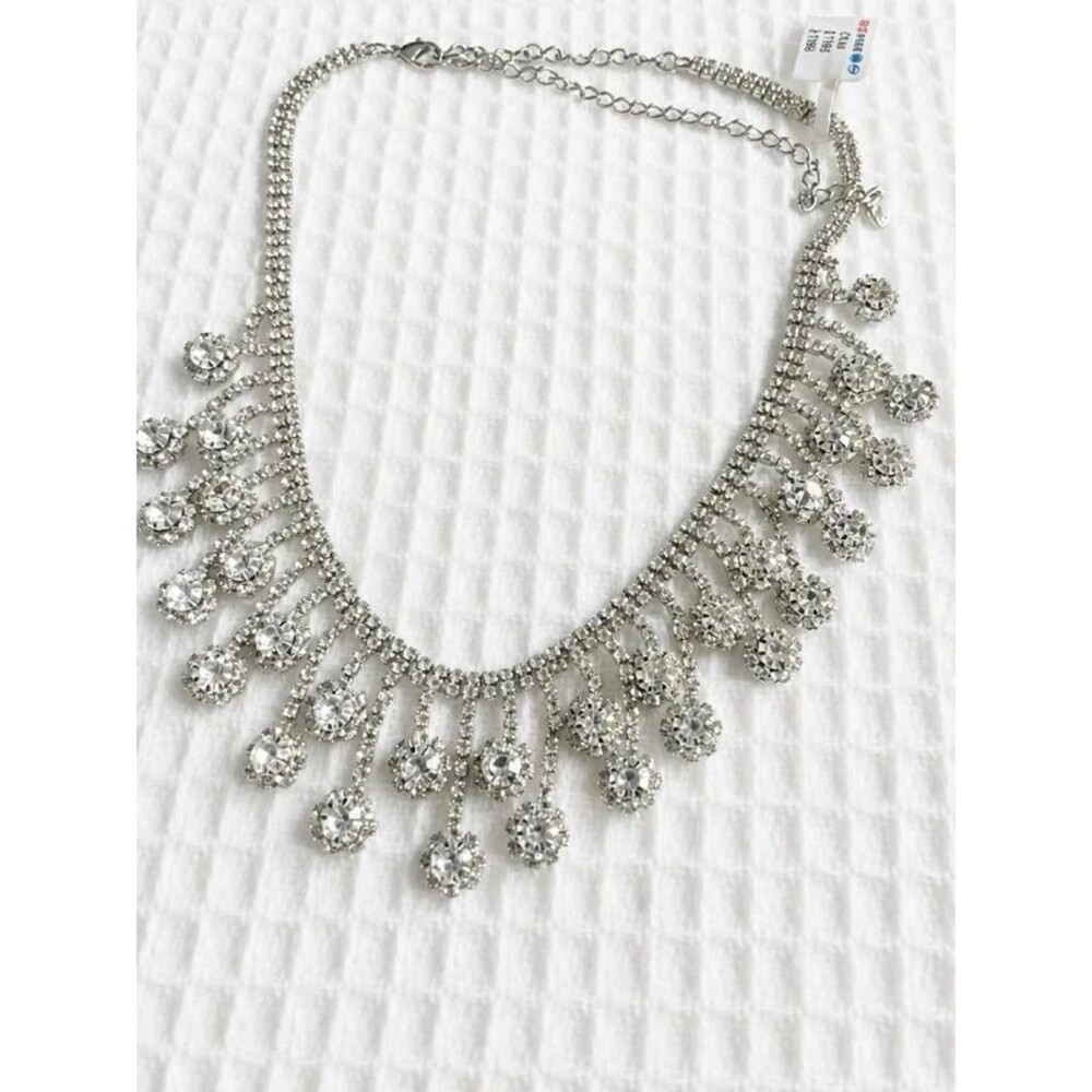 Beautiful Jewelry Set - Picture 2 of 5